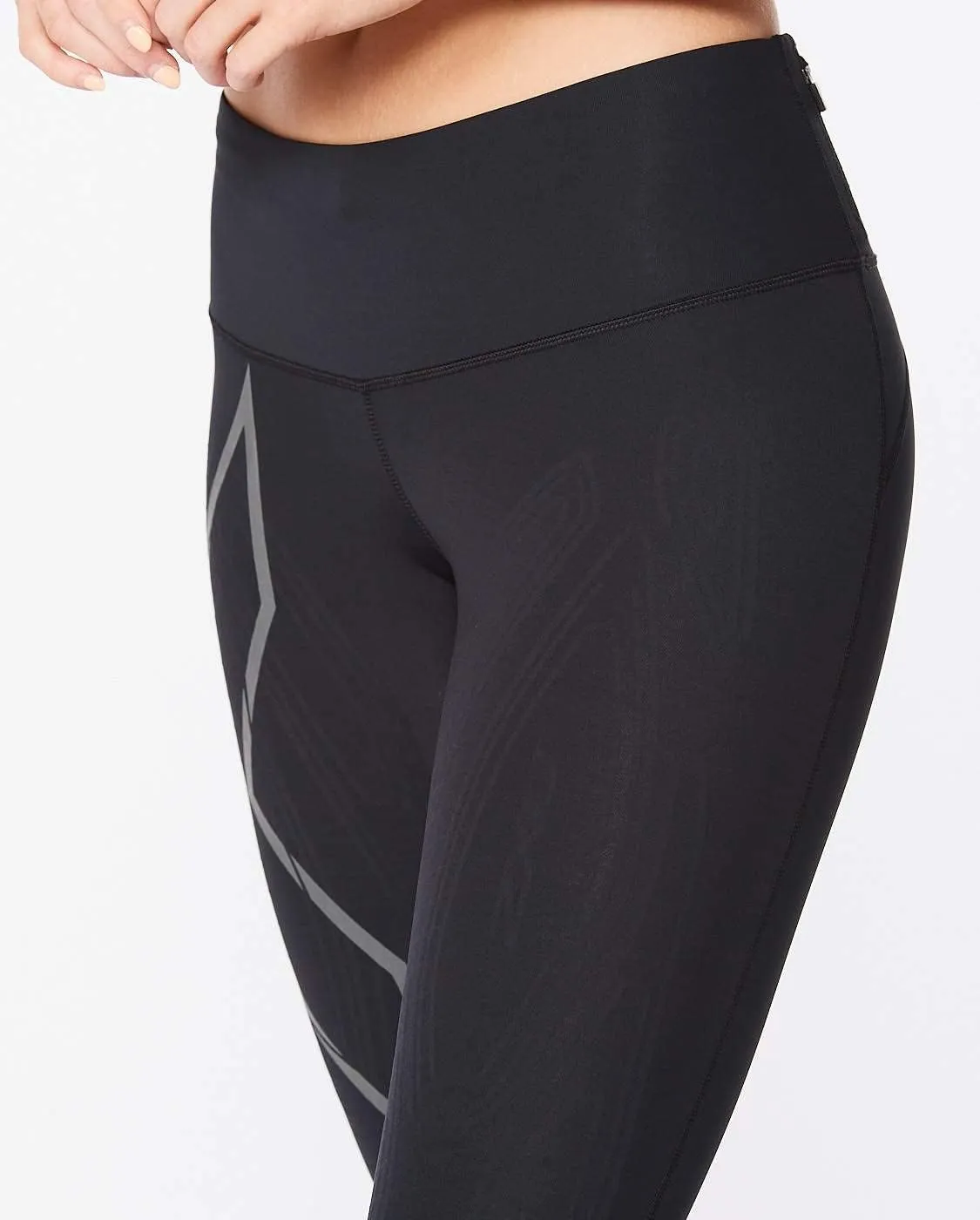 2XU Women's Light Speed Compression Tights - Lightweight & Flexible Support for Improved Running Performance