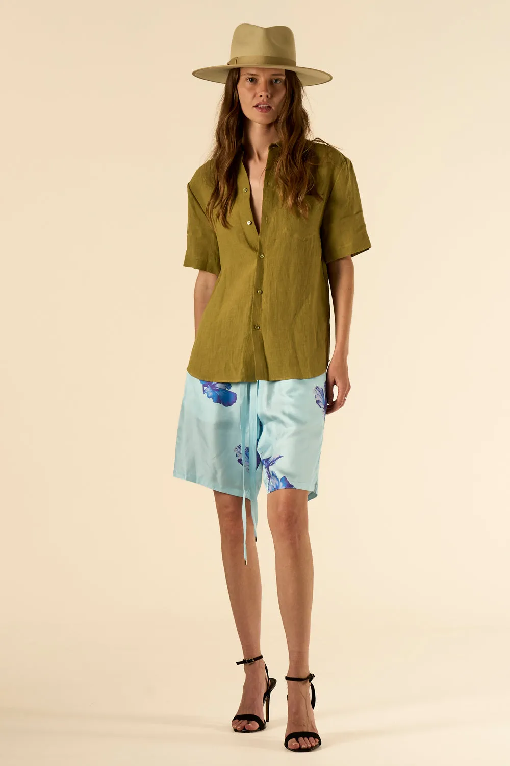 Basketball Silk Short Pale Blue Hawaii Woman