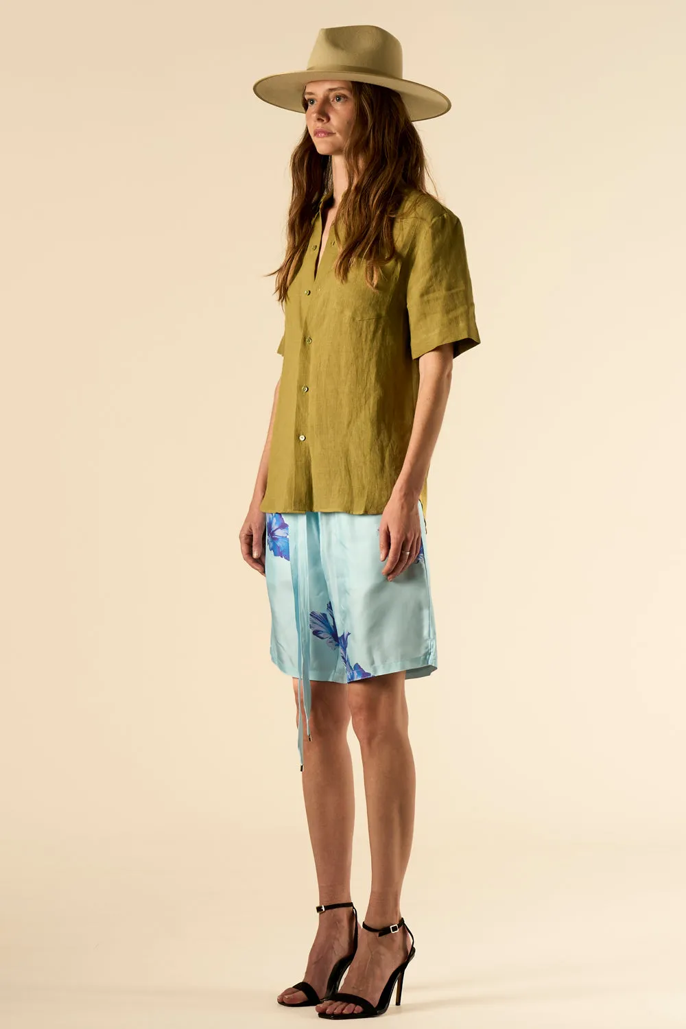 Basketball Silk Short Pale Blue Hawaii Woman