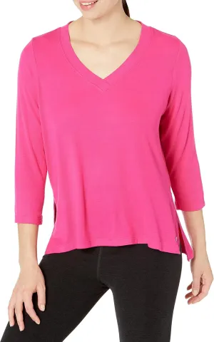 Calvin Klein Performance Calvin Klein Women's Performance Long Sleeve V-Neck Vent Top