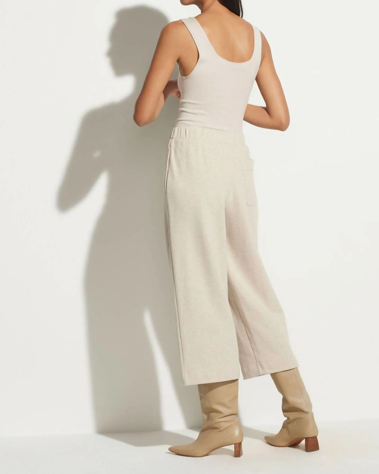 Cropped Sweatpants in White Sand | White Sand