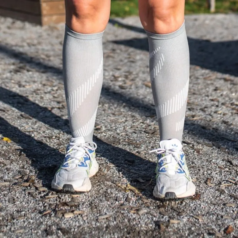 Cuzcare Unisex Socks Pain Fatigue Relief Breathable Durable Non Slip Medical Compression Socks