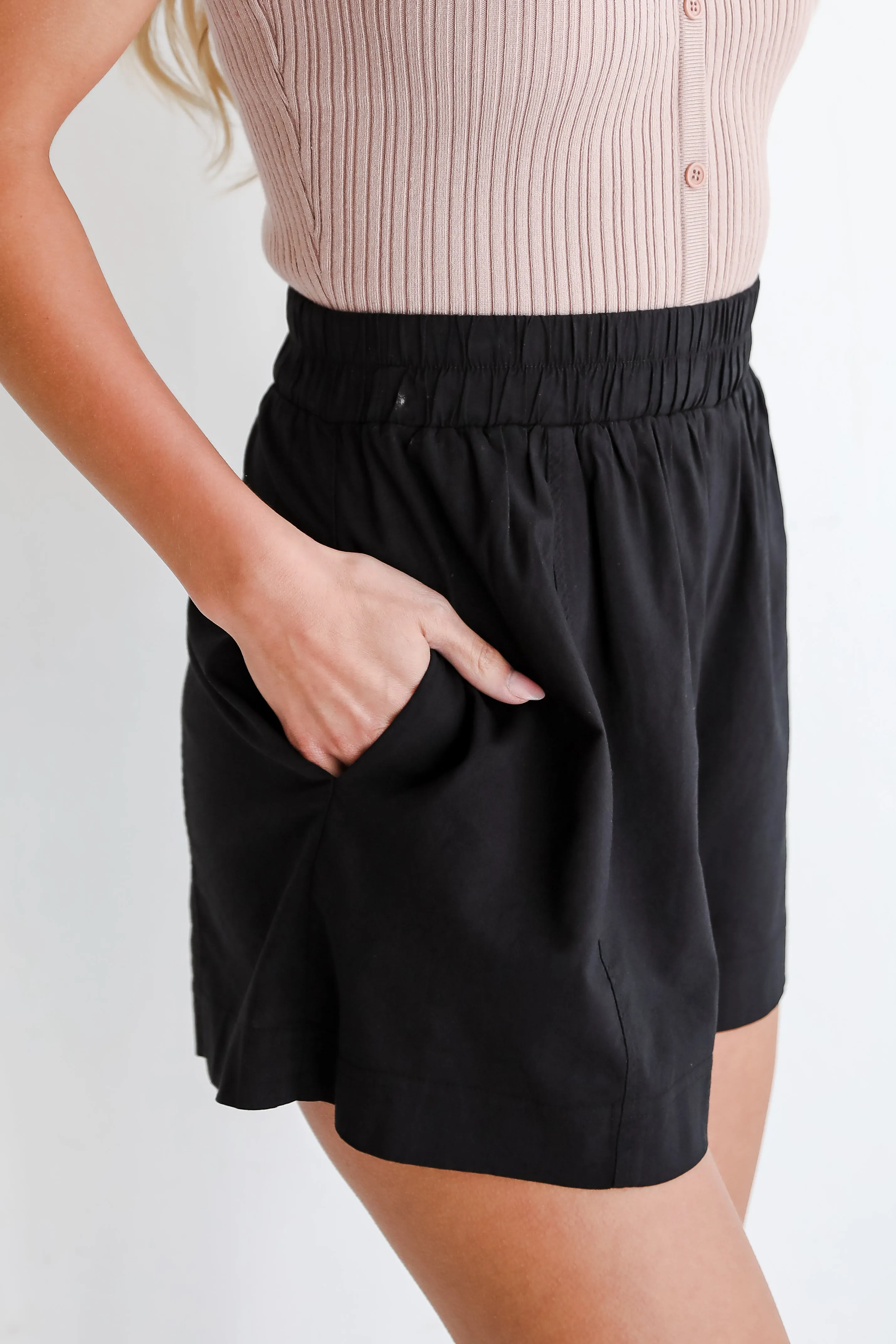 FINAL SALE - Bold Direction Shorts - DU DEAL