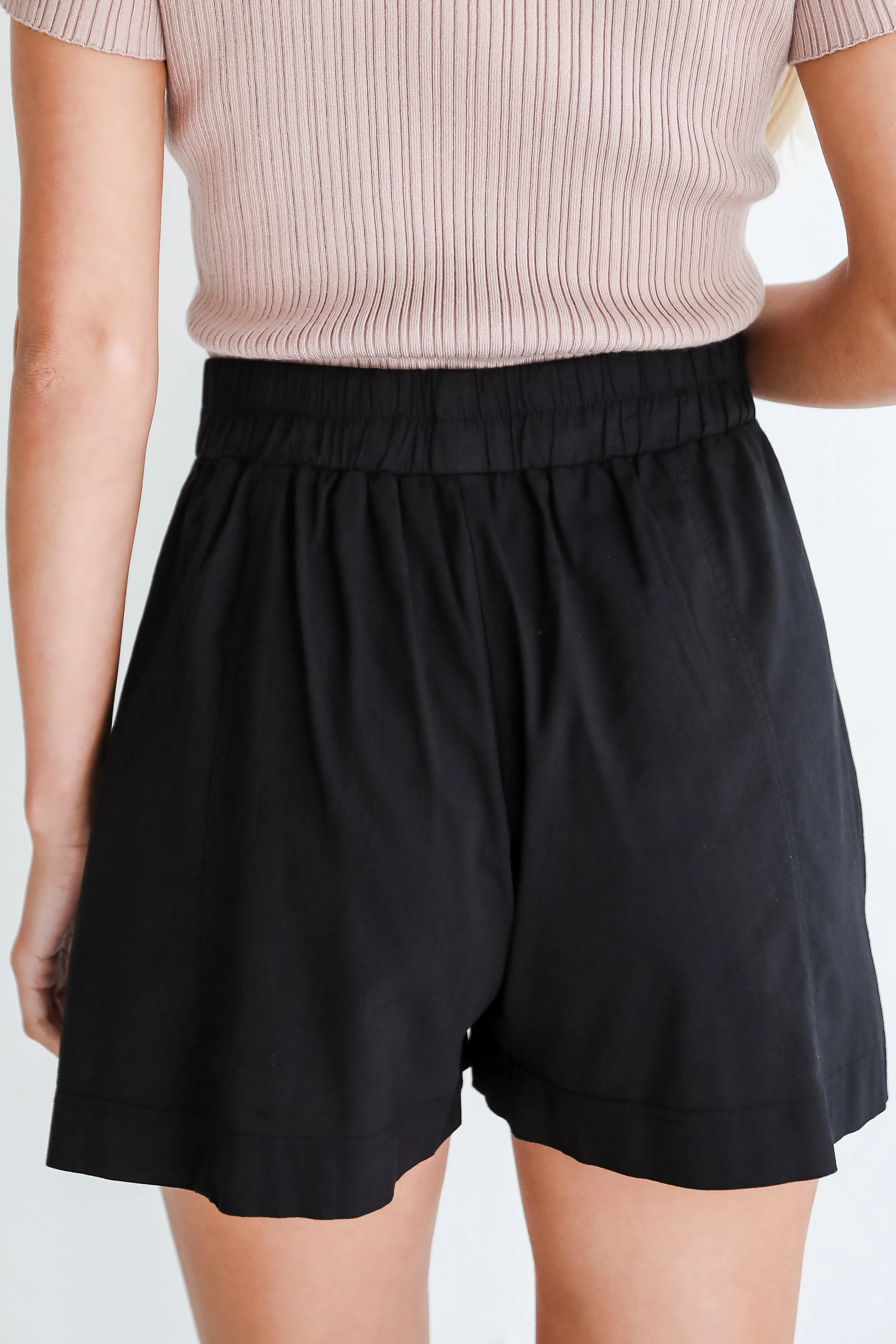 FINAL SALE - Bold Direction Shorts - DU DEAL