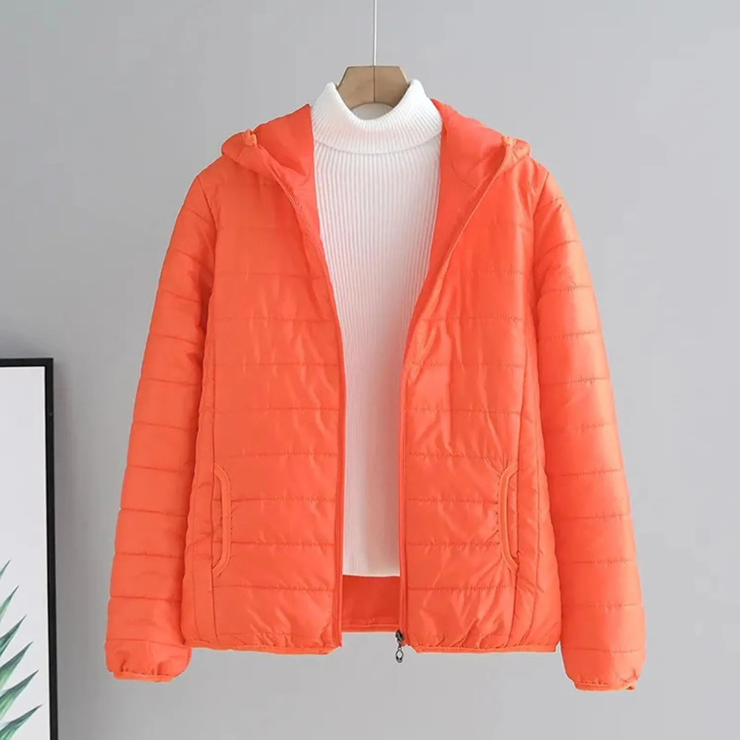 Lightweight Puffer Jacket Women with Hood Women's Lightweight Long-Sleeve Water-Resistant Packable Puffer Jacket