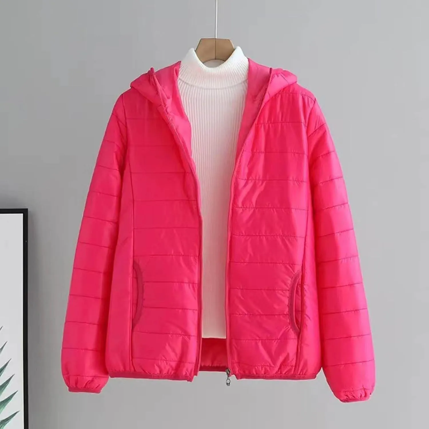 Lightweight Puffer Jacket Women with Hood Women's Lightweight Long-Sleeve Water-Resistant Packable Puffer Jacket