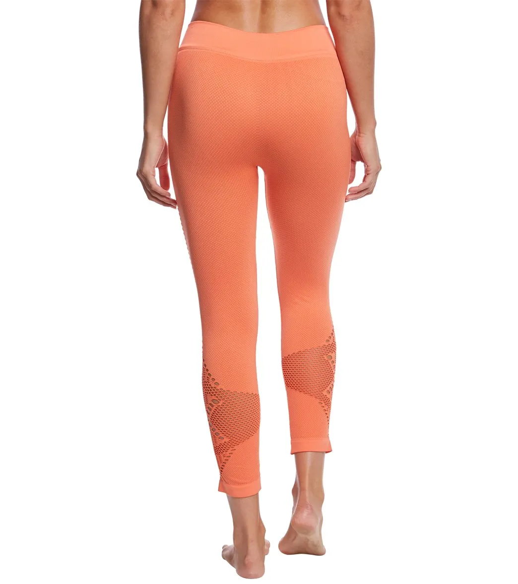 NUX Alana Seamless Yoga Capris