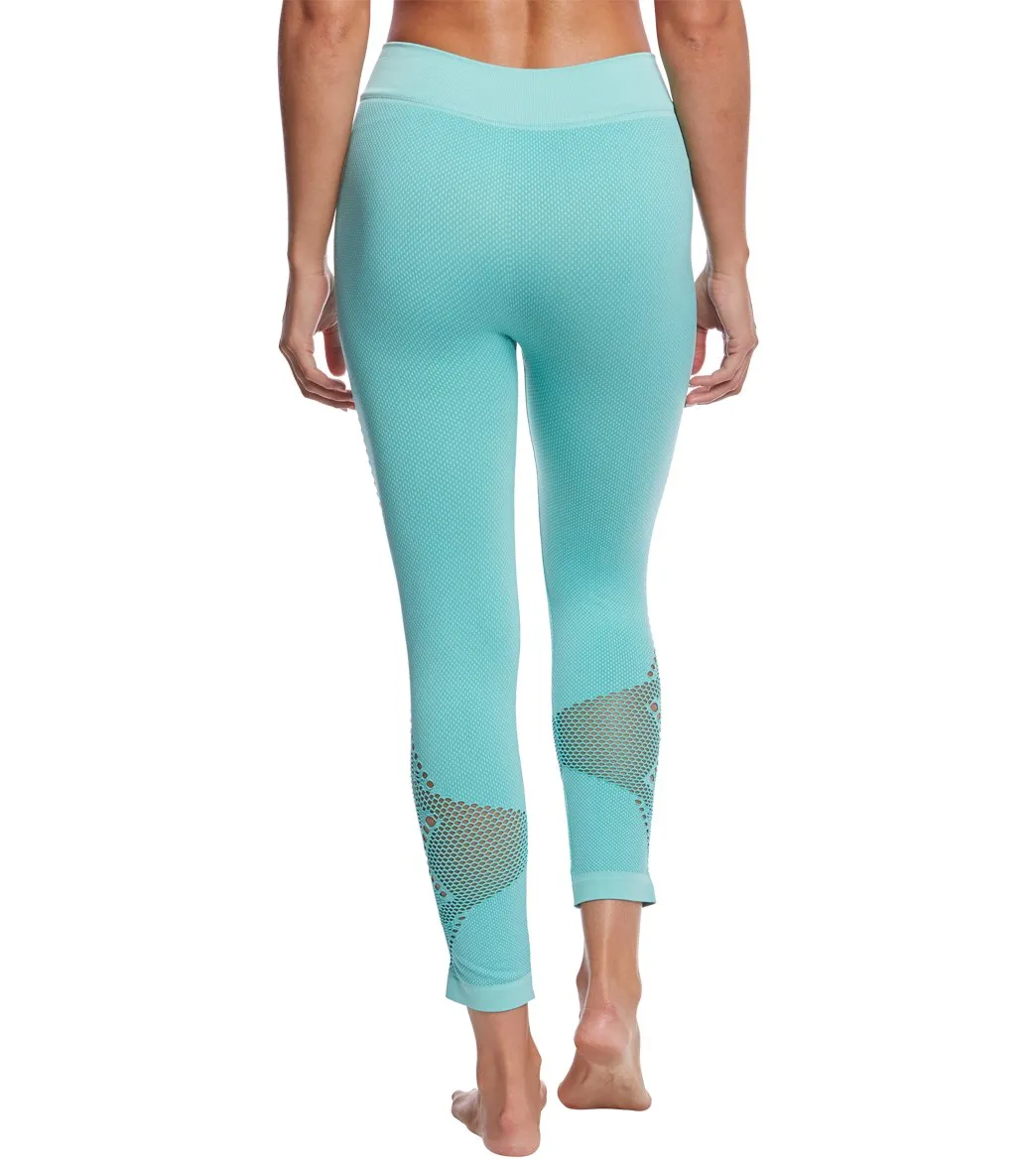 NUX Alana Seamless Yoga Capris
