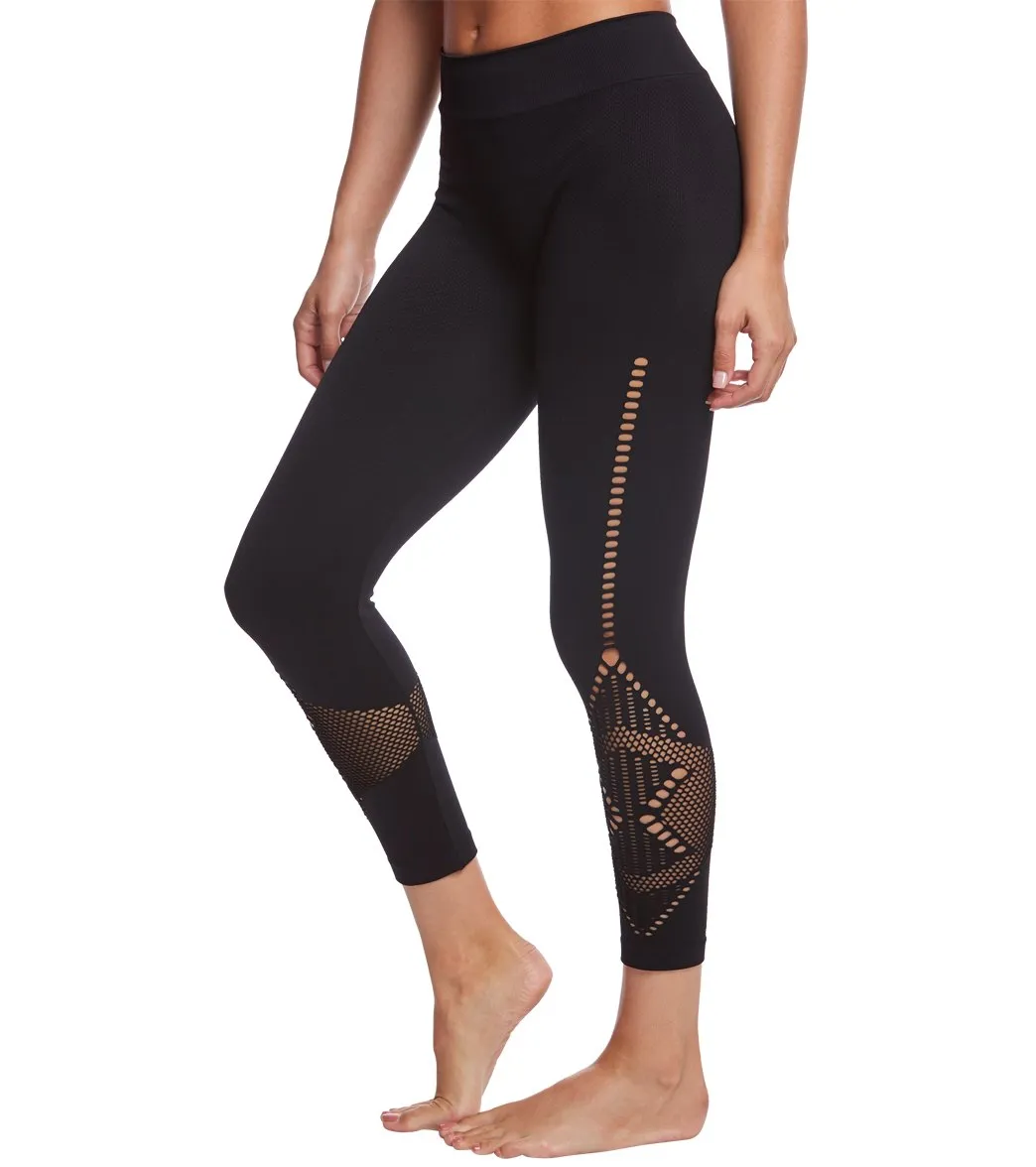 NUX Alana Seamless Yoga Capris