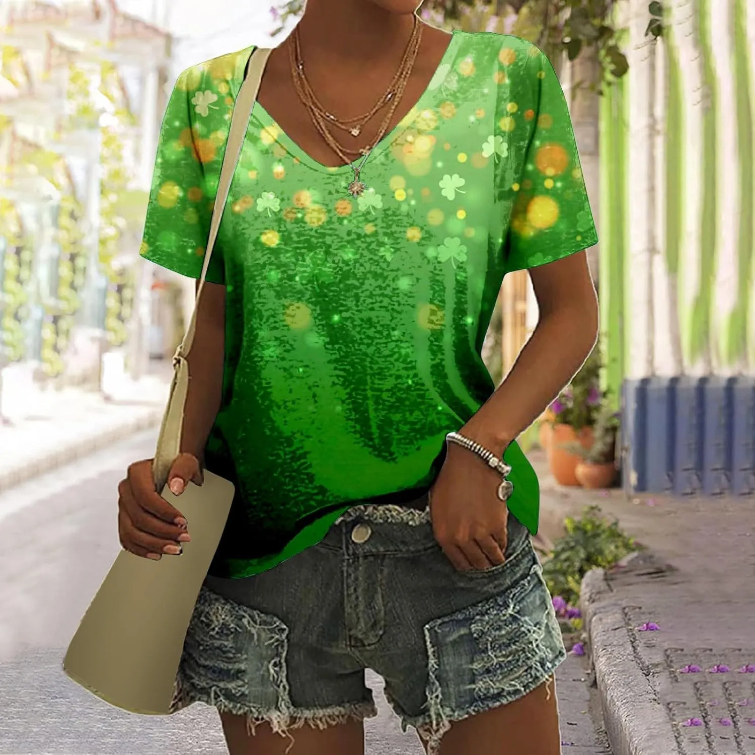 QWENTMTNTY Womens St Patricks Day Shirt V Neck Short Sleeve Sequin Print T-Shirts Casual Festive Irish Flag Shamrock Shirts