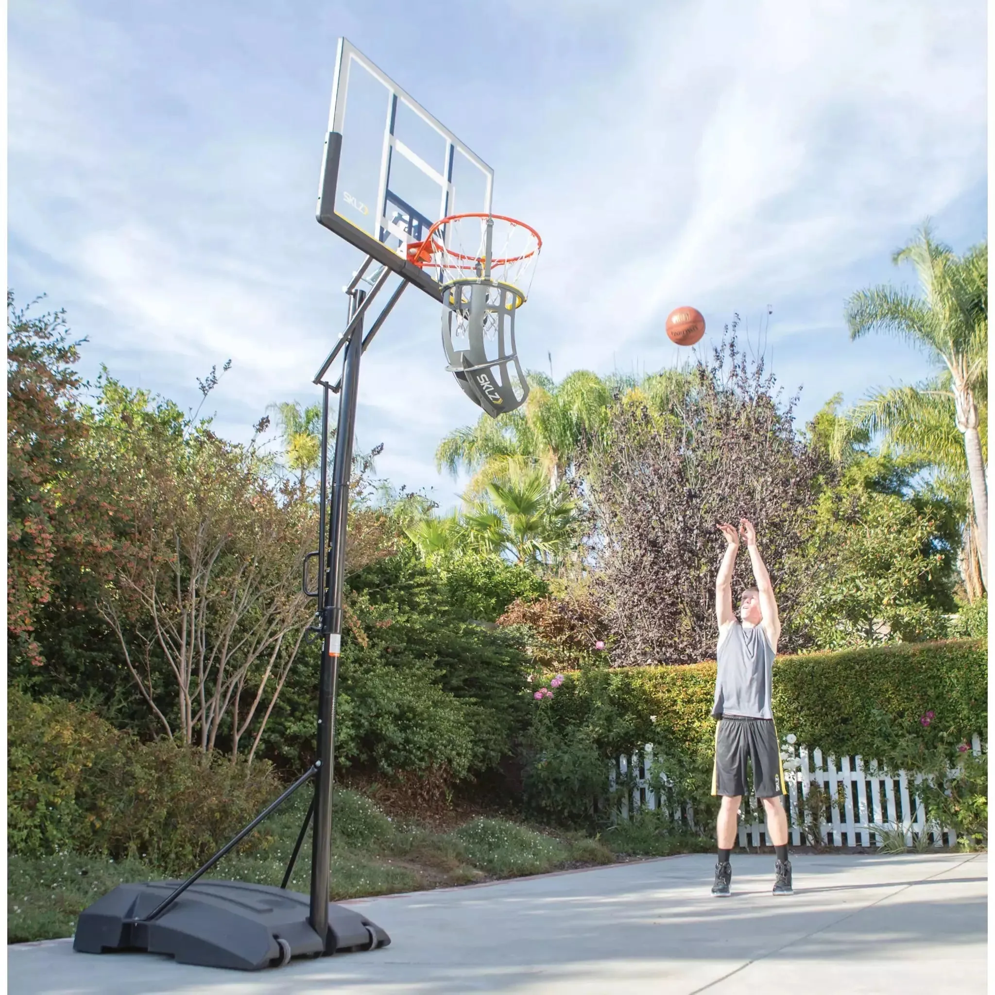 SKLZ Kick-Out Basketball Trainer