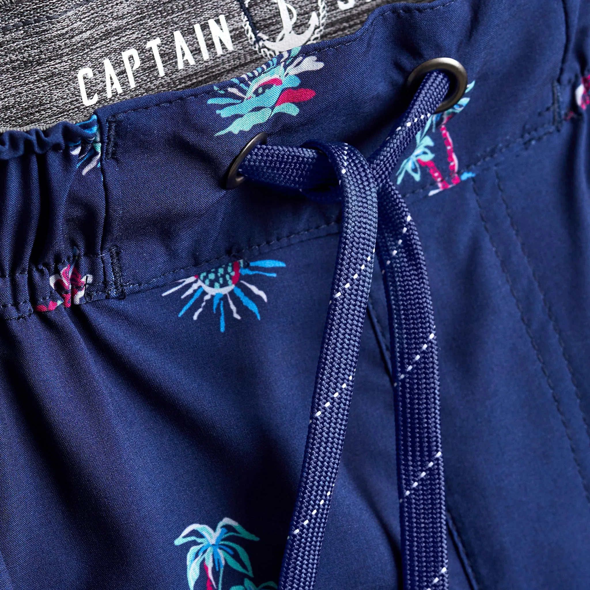 Surf & Slay Captain Snacks Volleys