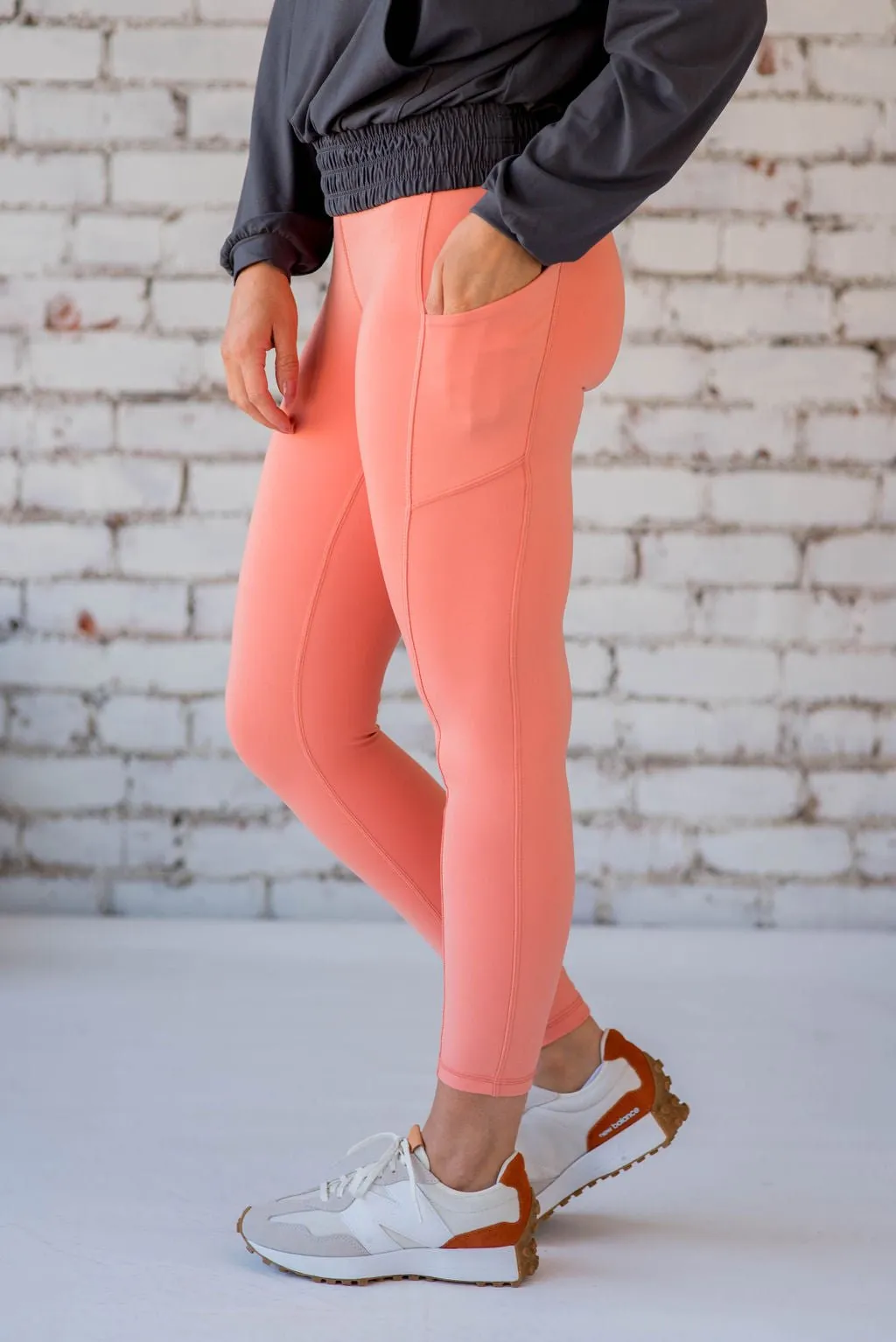 Thick Stitched Side Pocket Leggings