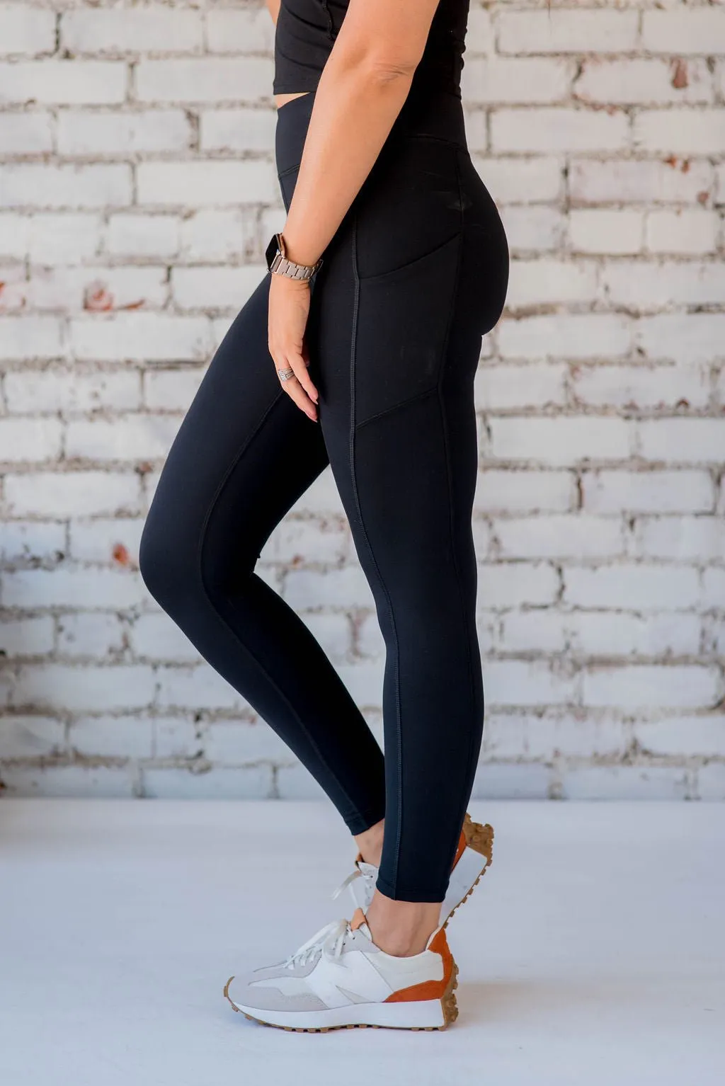 Thick Stitched Side Pocket Leggings