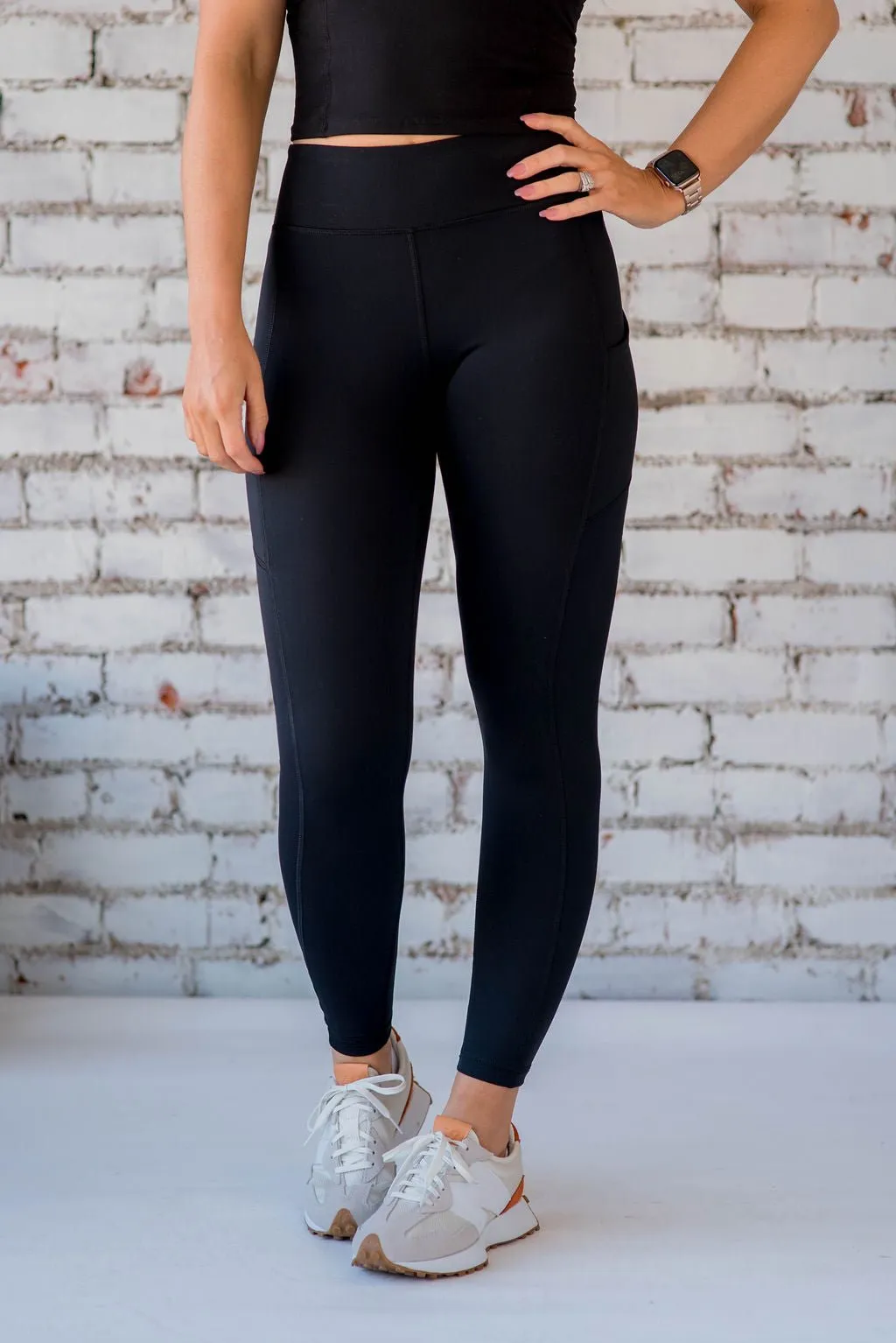 Thick Stitched Side Pocket Leggings