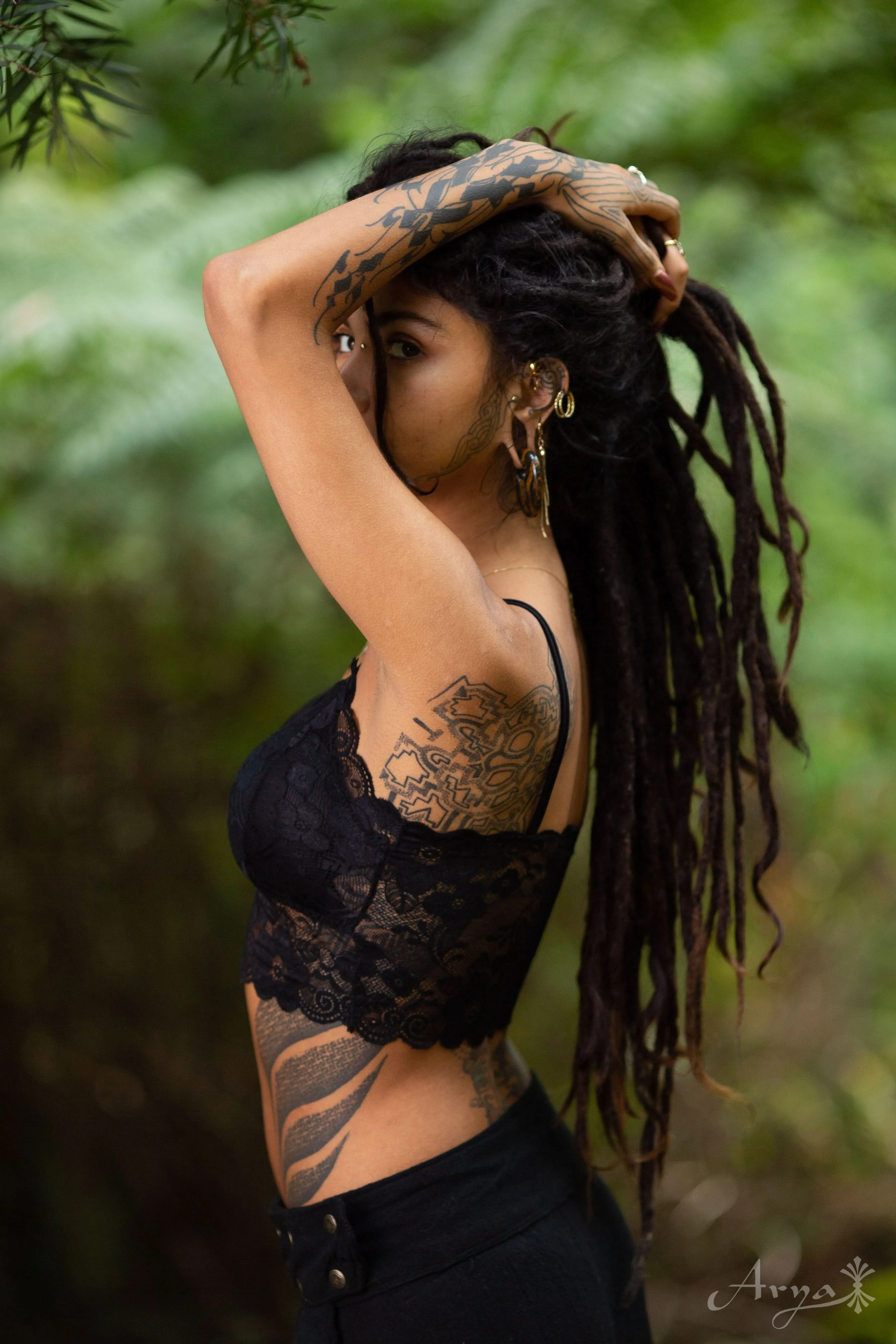 Wireless Lace Burlesque Bra - Wholesale
