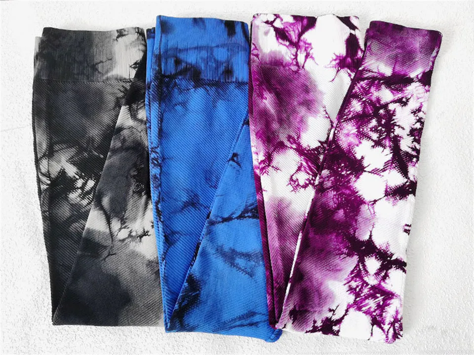 Yoga Set, Yoga Legging, Printed Workout Set Top and Legging, SmokeTie Dye in Red
