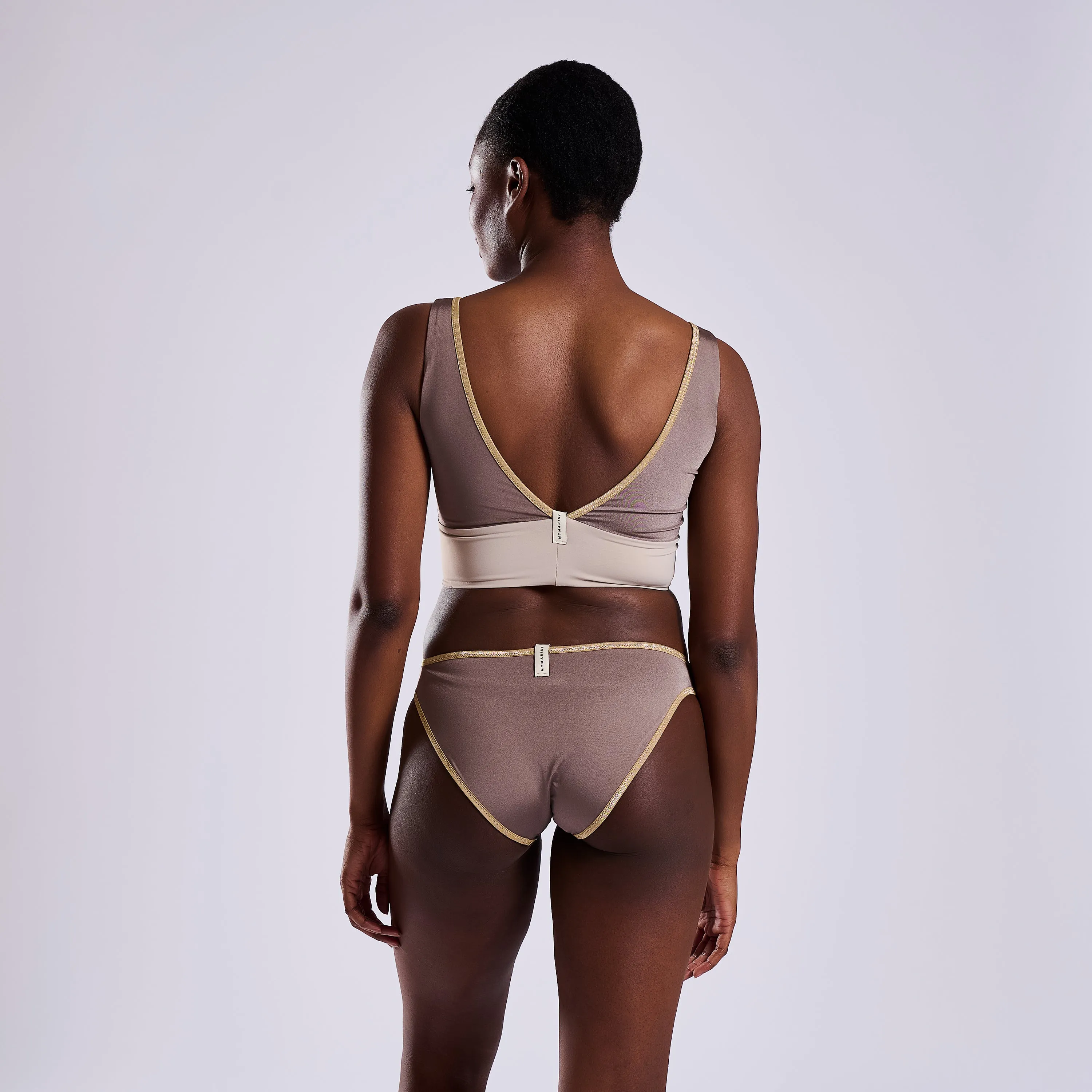 Yoga Top Shine '23